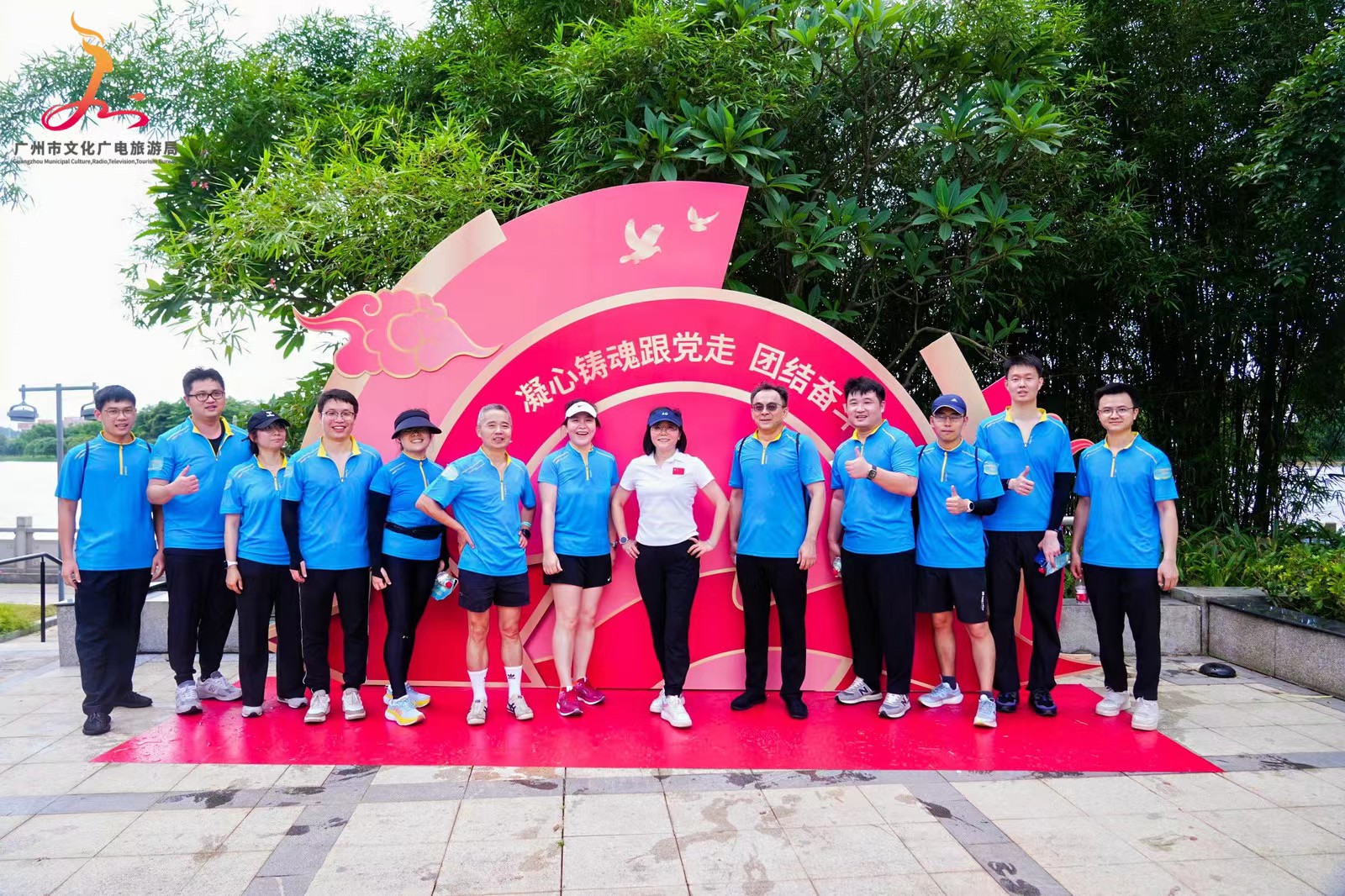 打卡点前合照3615.jpg