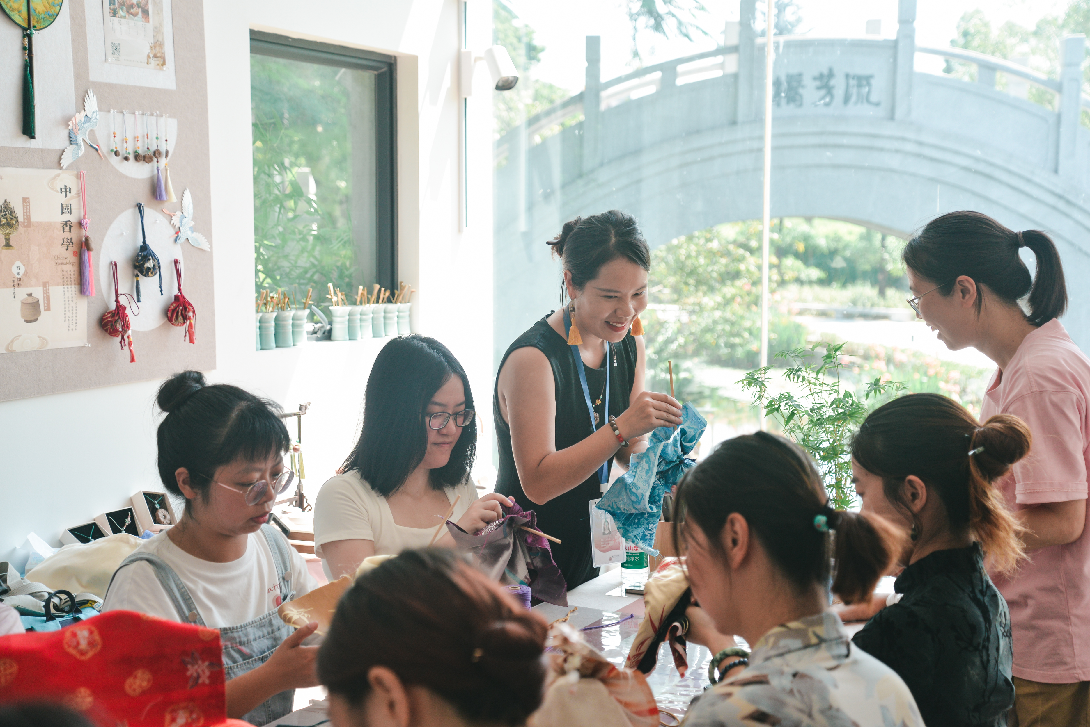 广州市文化馆“古韵新风”主题系列文化活动之月桂美人香锤.jpg
