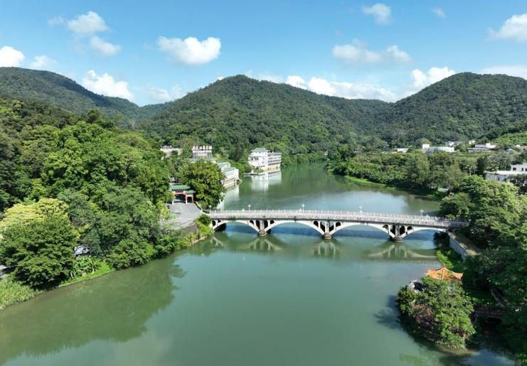 温泉村.png